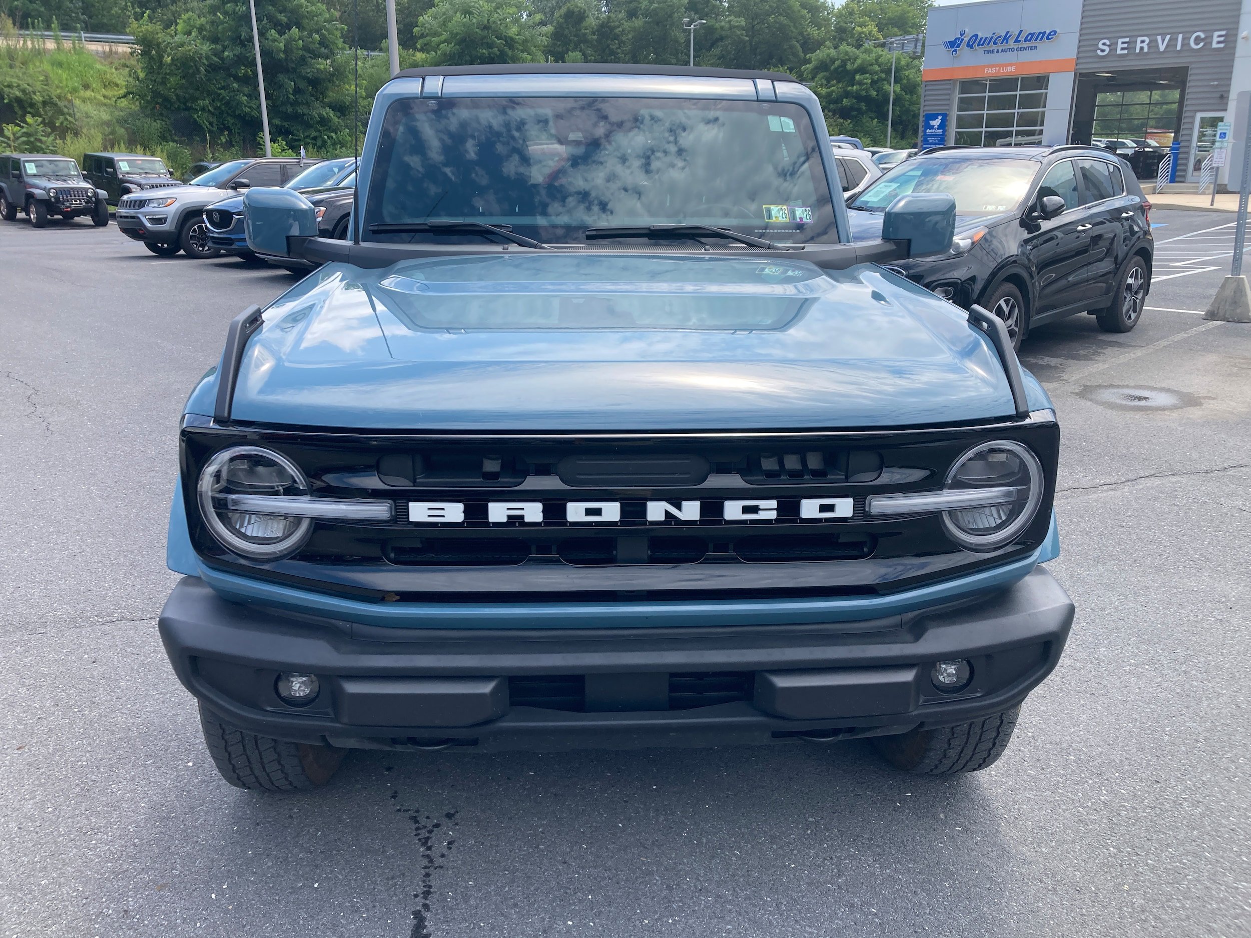 Certified 2022 Ford Bronco Outer Banks image 2