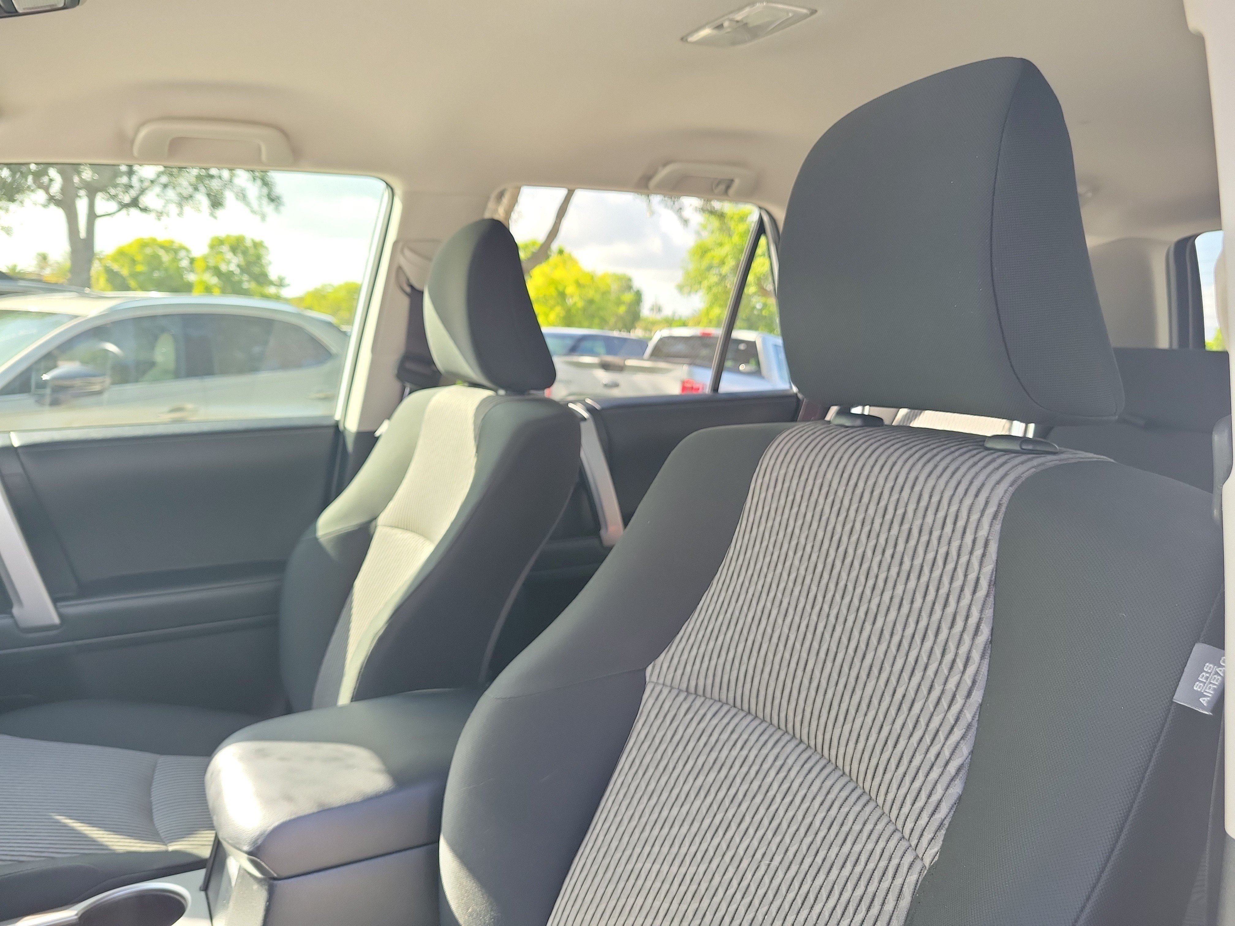 Used 2024 Toyota 4Runner SR5 RWD image 21