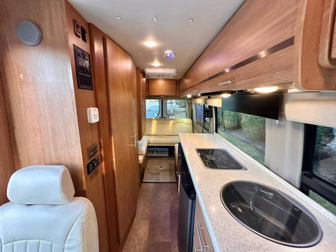 Used 2014 Mercedes-Benz Sprinter 3500 image 44