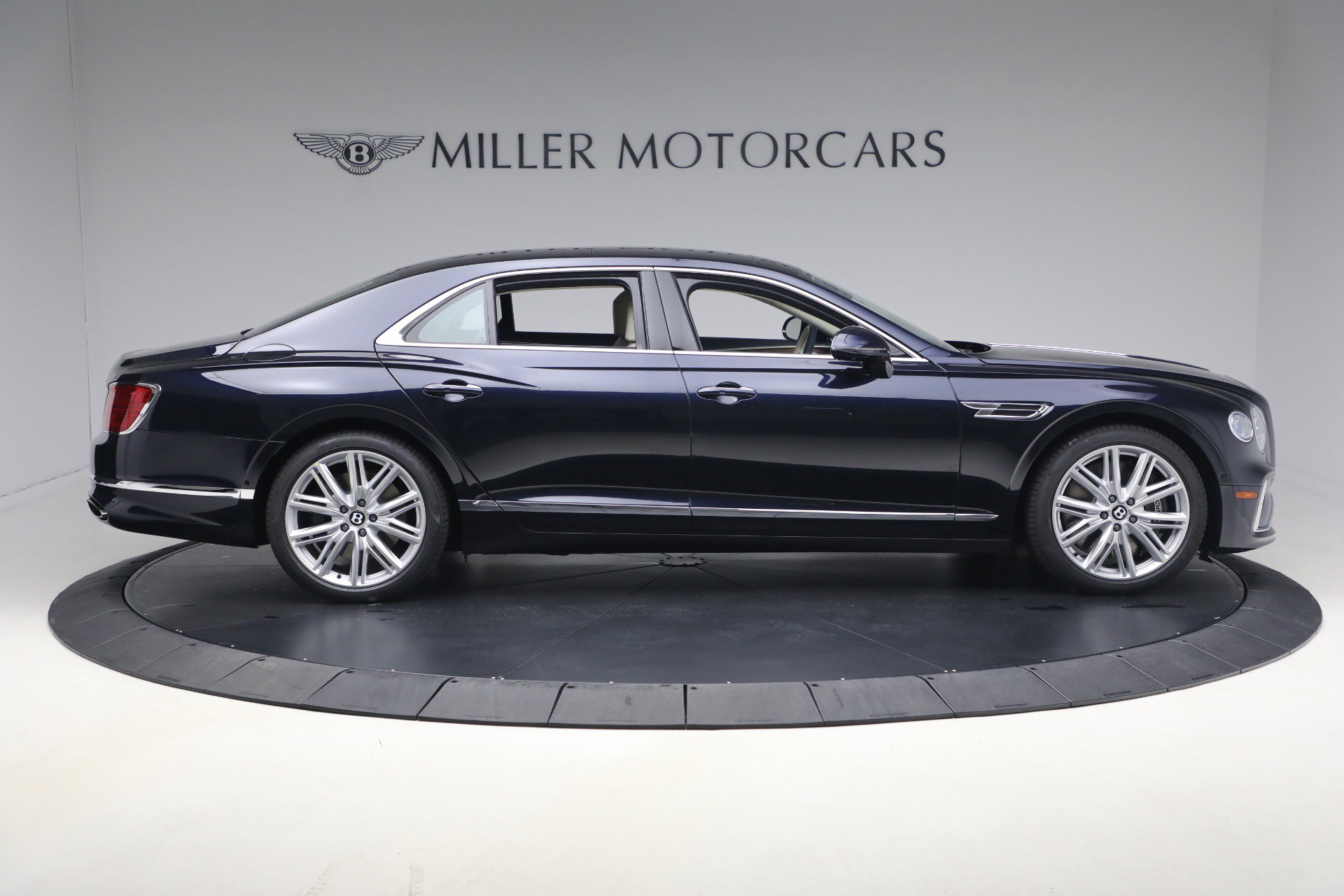 New 2026 Bentley Flying Spur Plug-In Hybrid AWD/4WD image 6