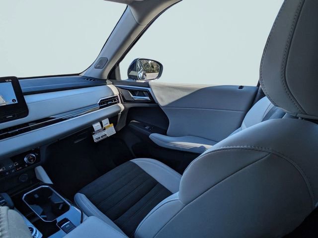 New 2026 Mitsubishi Outlander SE image 17