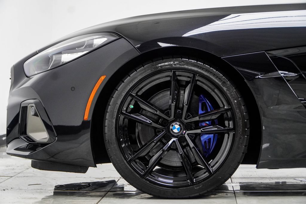 Used 2024 BMW Z4 M40i w/ Premium Package RWD image 14