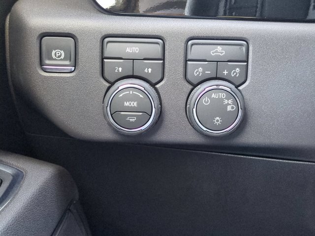 Certified 2026 Chevrolet Silverado 1500 LT AWD/4WD image 24