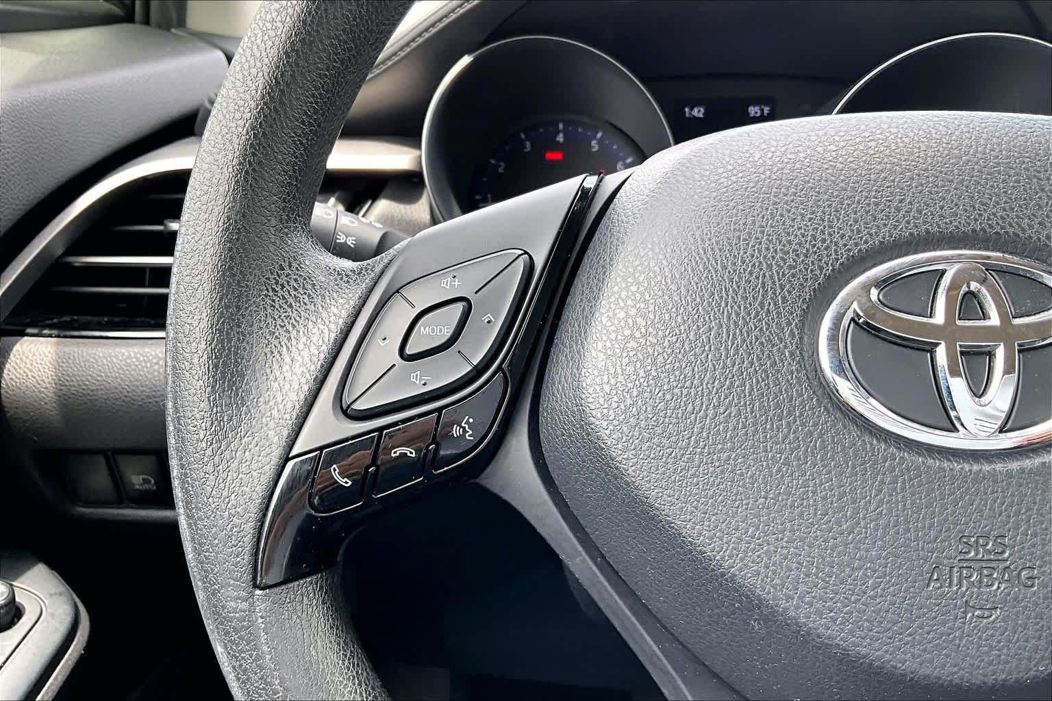 Used 2021 Toyota C-HR LE FWD image 22