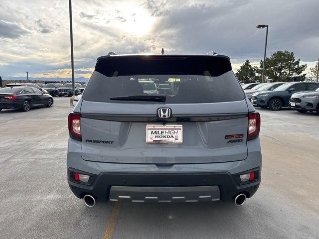 Certified 2025 Honda Passport TrailSport image 9
