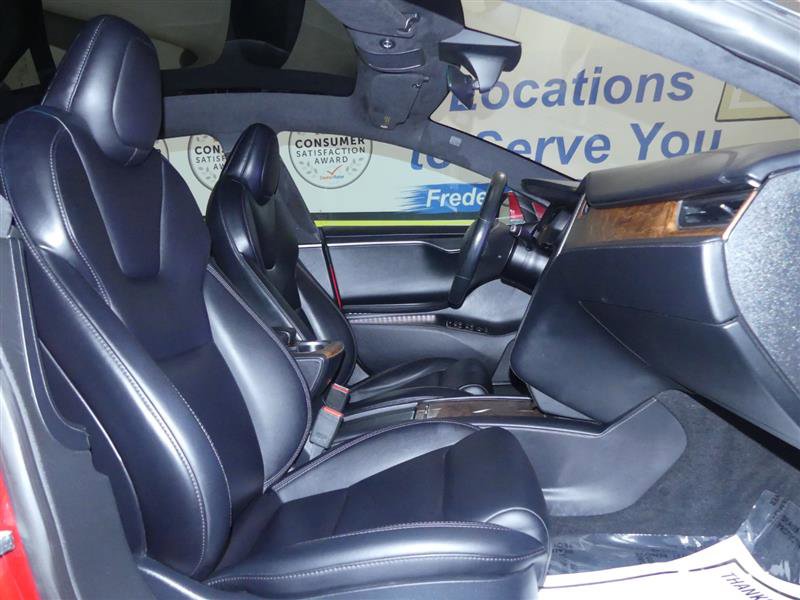 Used 2020 Tesla Model S Long Range Plus image 6