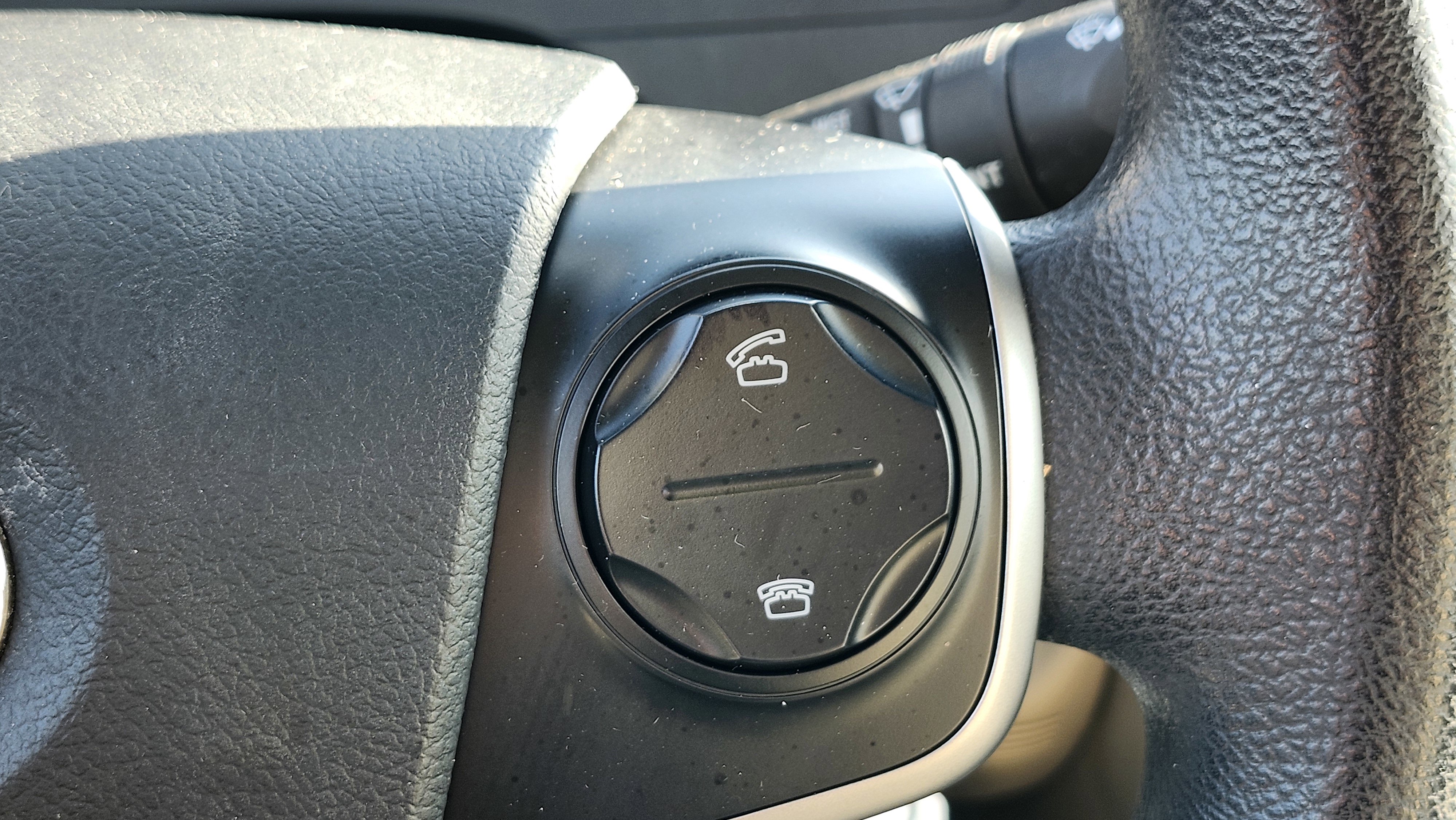 Used 2012 Toyota Camry LE image 28