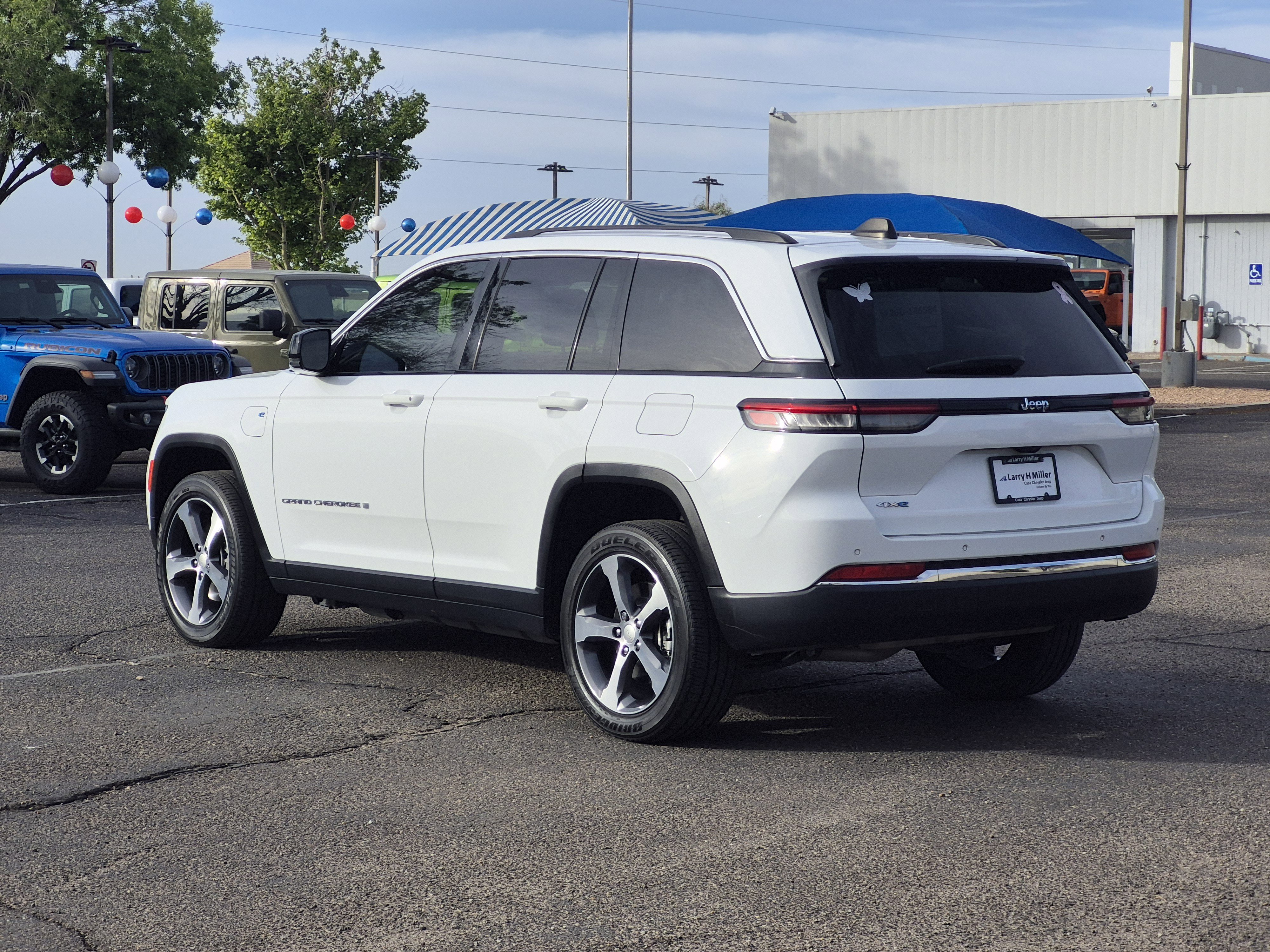 Used 2022 Jeep Grand Cherokee Limited 4xe AWD/4WD image 5