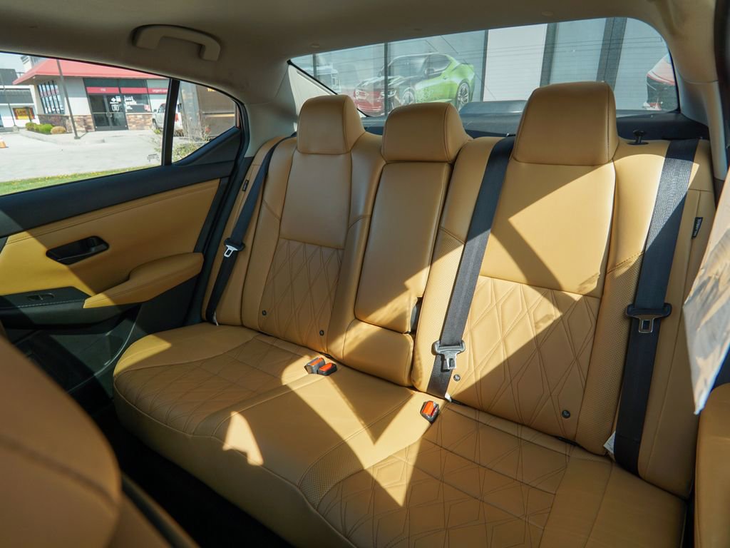 Used 2024 Nissan Sentra SV w/ SV Premium Package FWD image 28