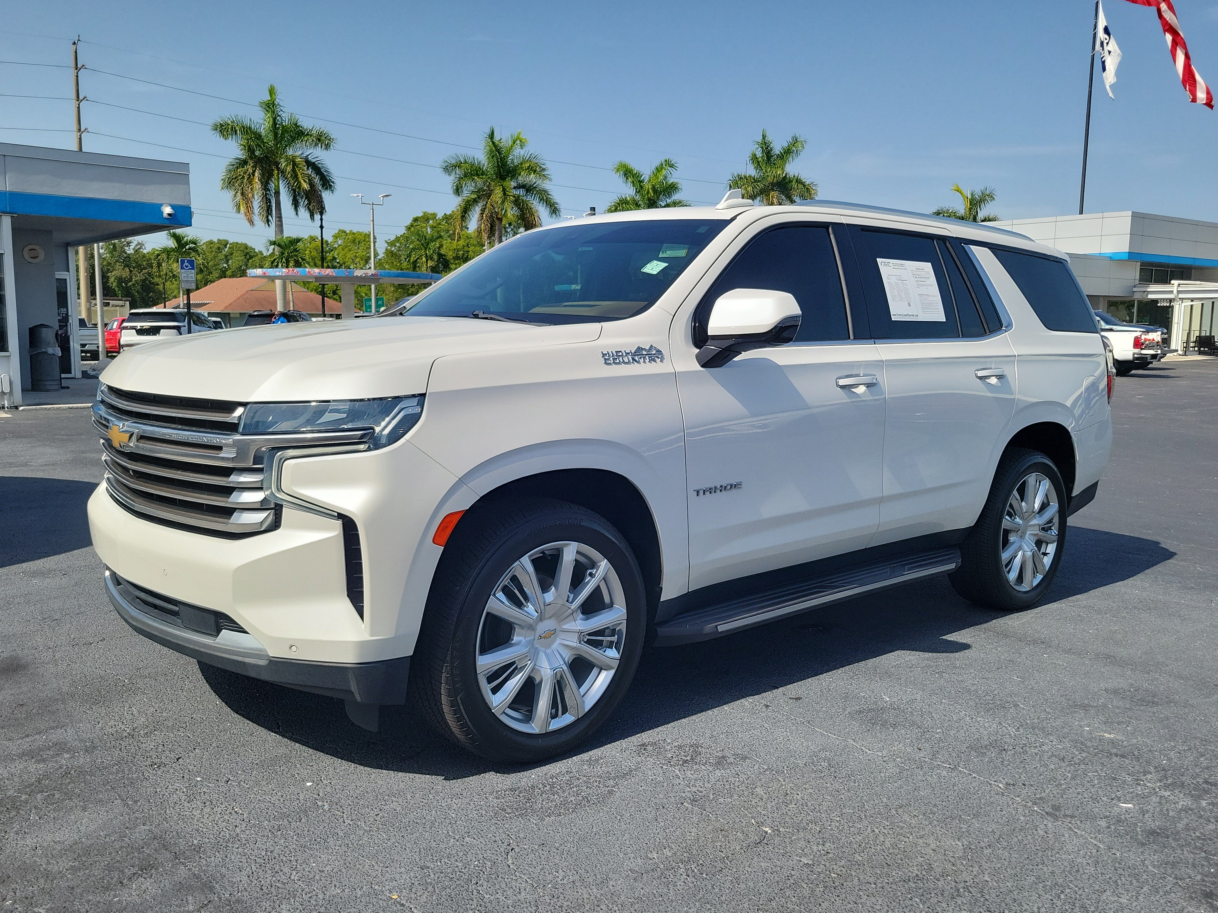 Used 2021 Chevrolet Tahoe High Country RWD image 2