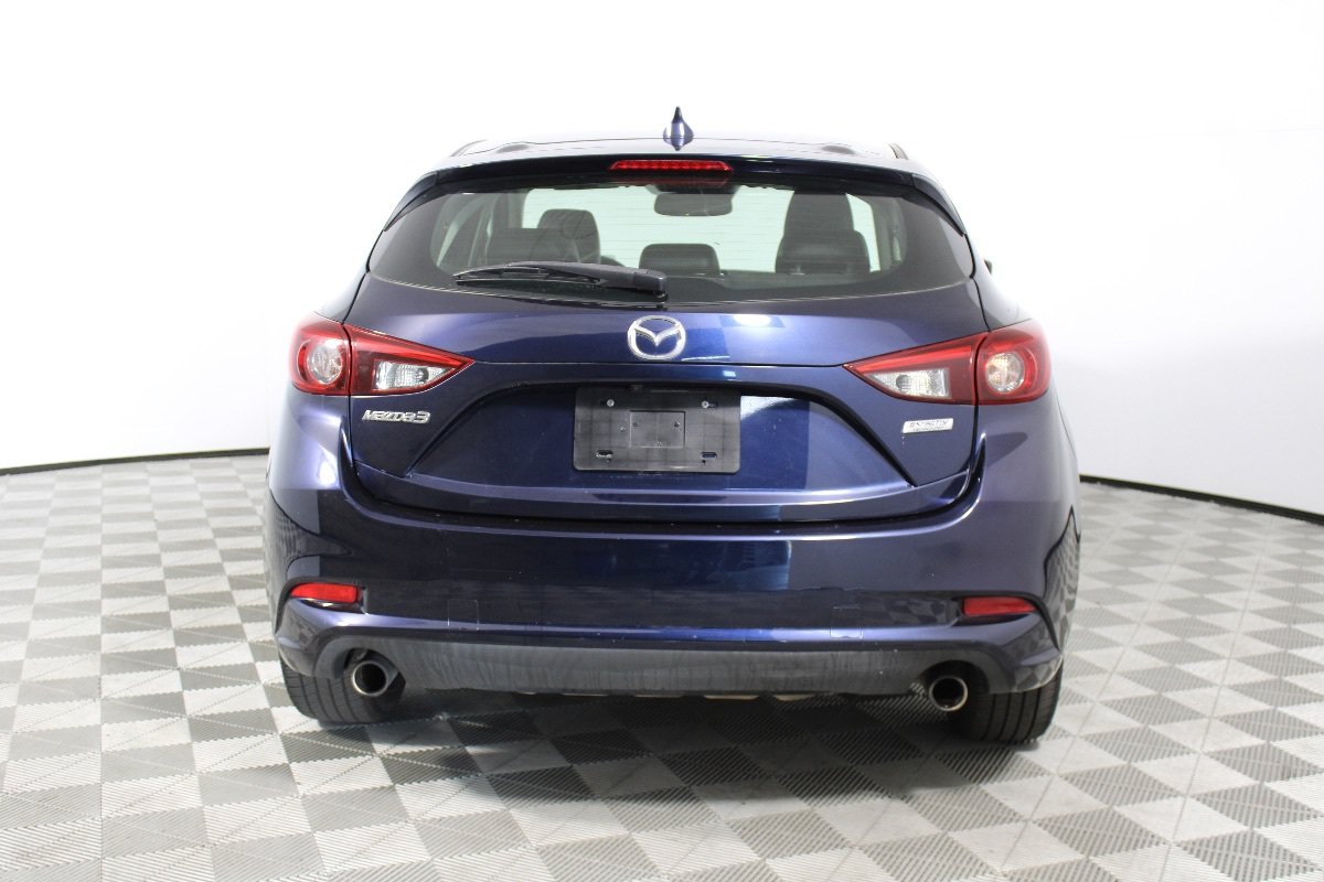 Used 2018 MAZDA MAZDA3 Grand Touring w/ Premium Equipment Package FWD image 12
