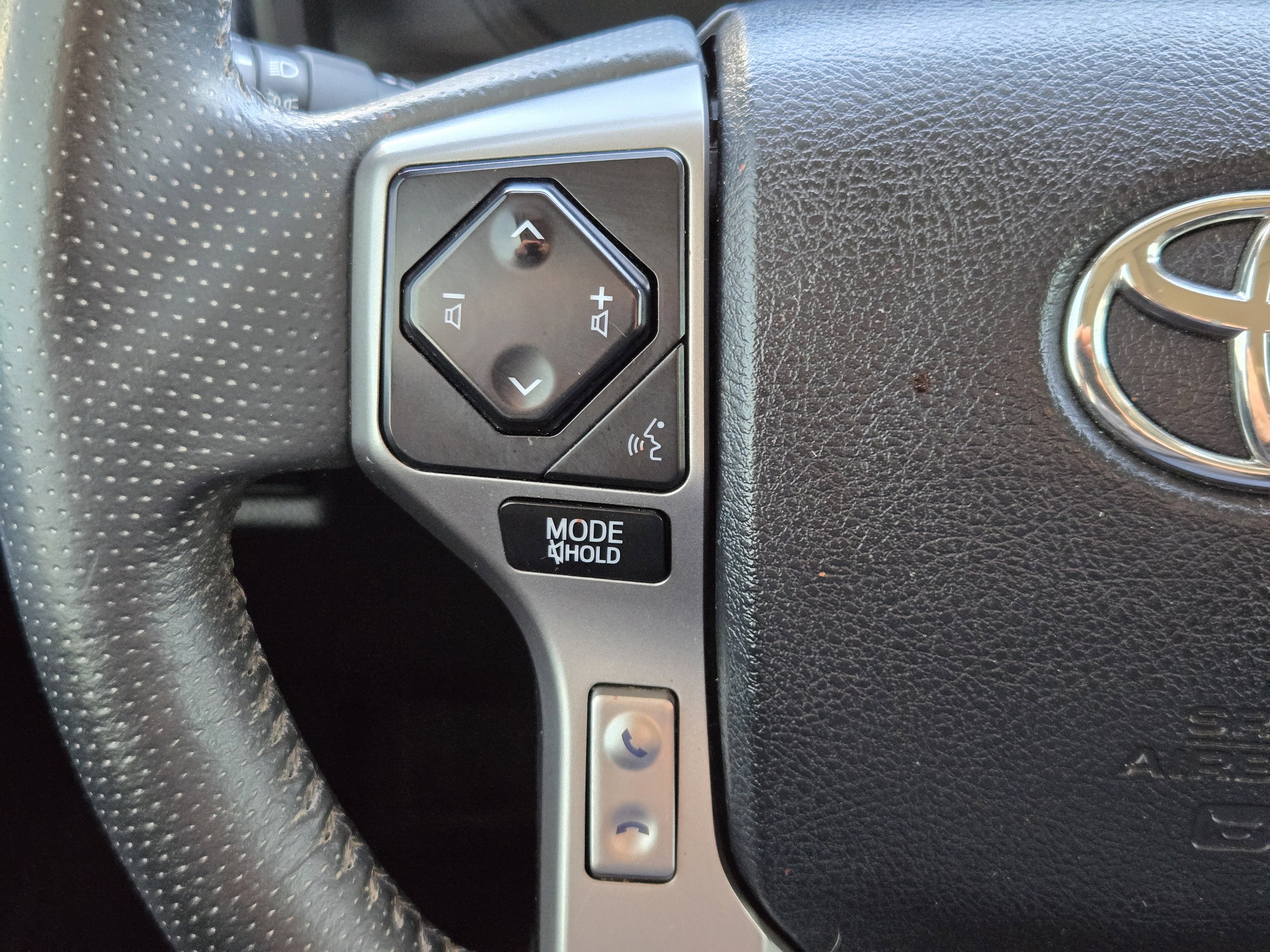 Used 2022 Toyota 4Runner SR5 Premium w/ Moonroof Package image 30