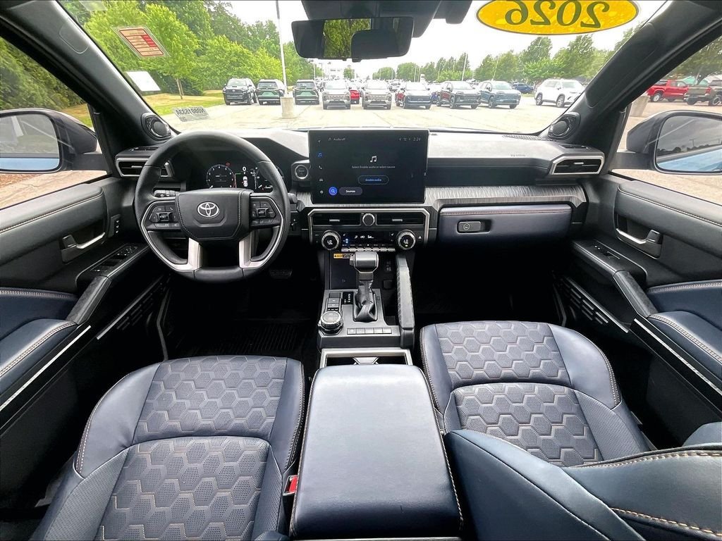 Used 2026 Toyota 4Runner Platinum AWD/4WD image 21
