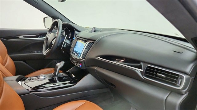 Used 2020 Maserati Levante S image 22
