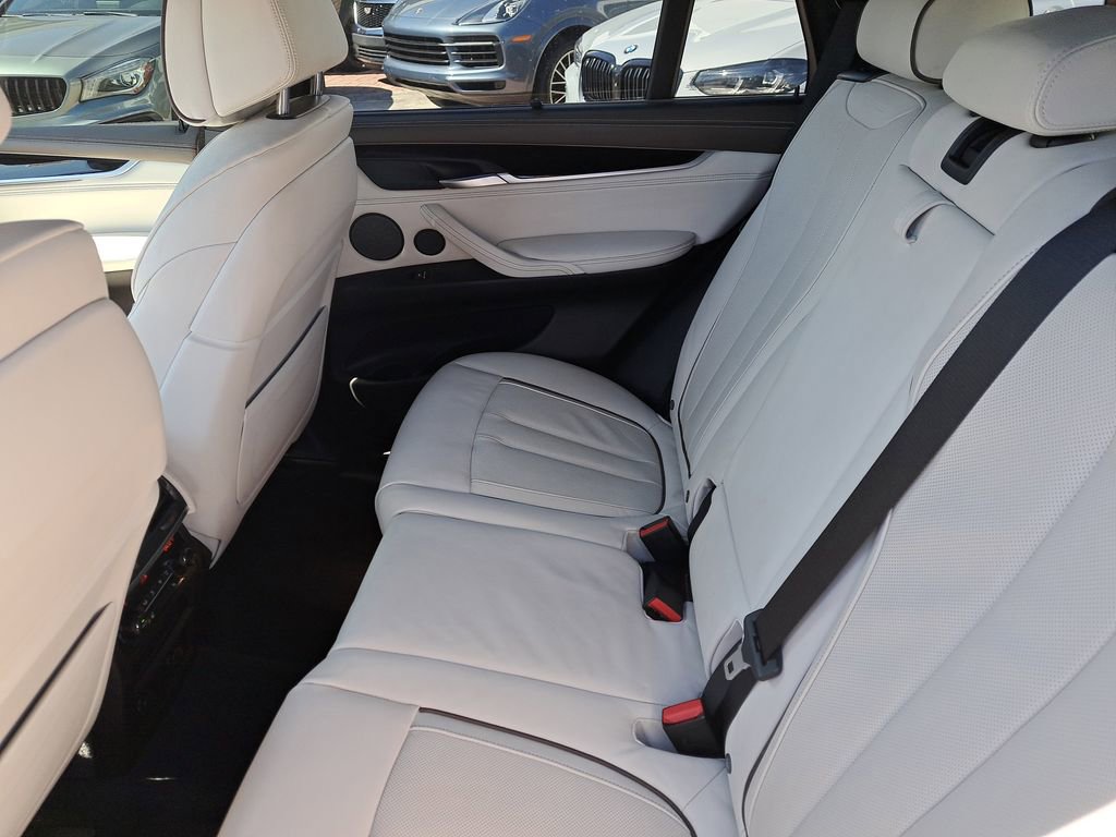 Used 2018 BMW X5 xDrive50i image 12