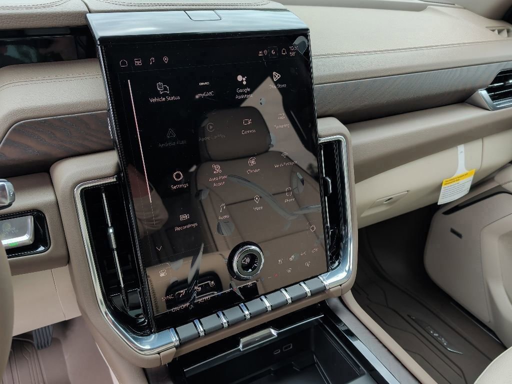 New 2026 GMC Yukon Denali w/ Sun & Power Step Package AWD/4WD image 18