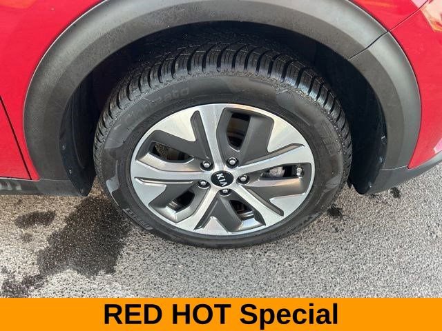 Used 2021 Kia Niro EX Premium w/ Cold Weather Package image 47