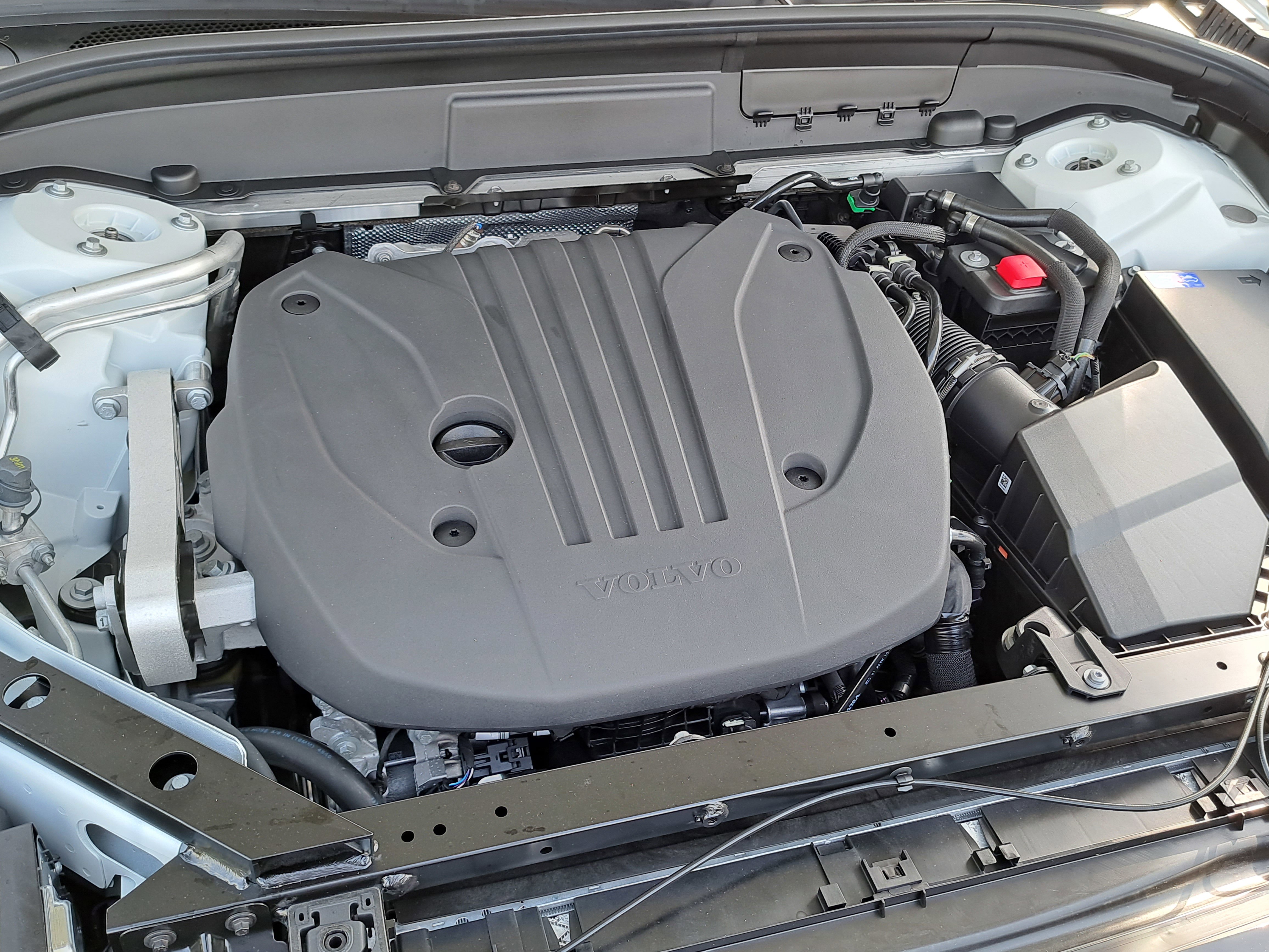 New 2026 Volvo XC60 B5 Core w/ Climate Package AWD/4WD image 9