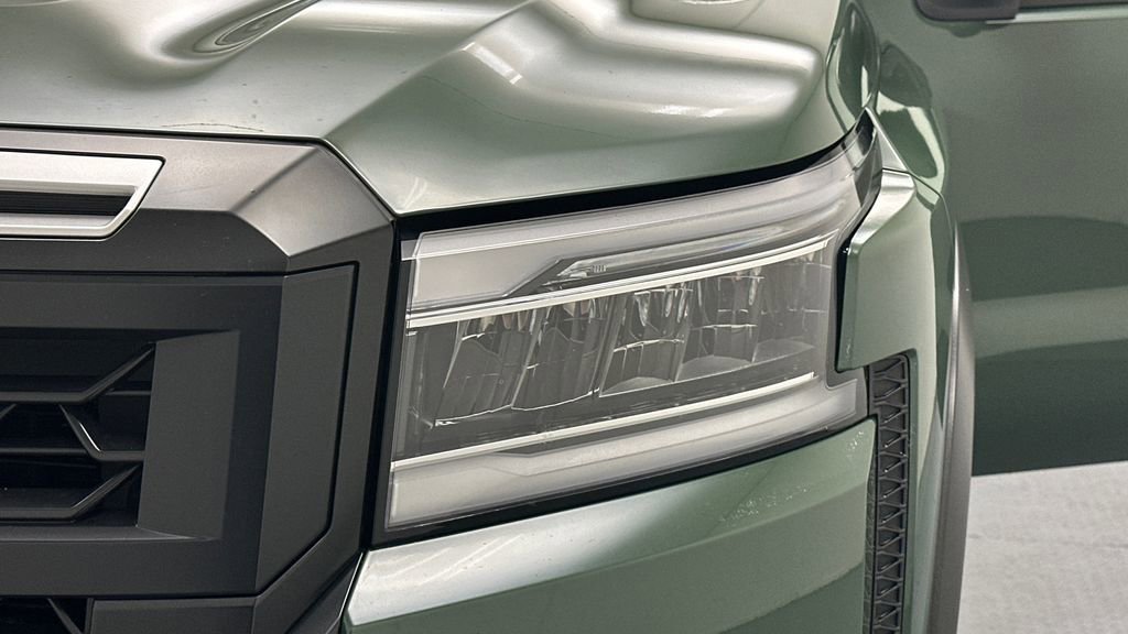 Used 2025 Nissan Frontier PRO-4X w/ Pro Premium Package image 21