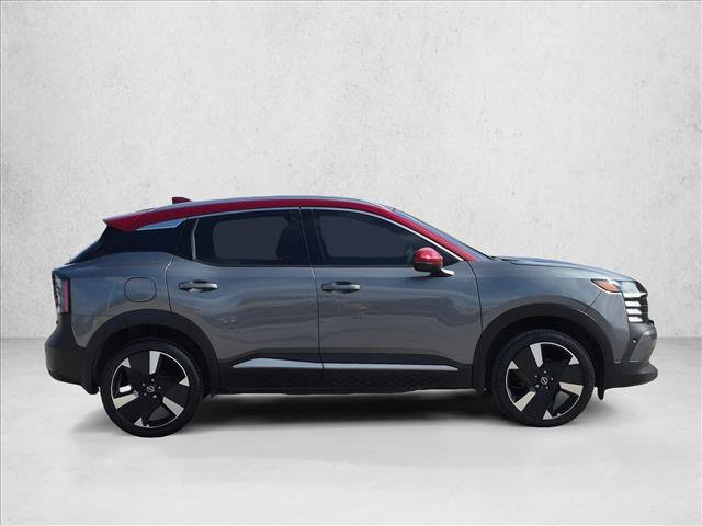 Used 2025 Nissan Kicks SR FWD image 4
