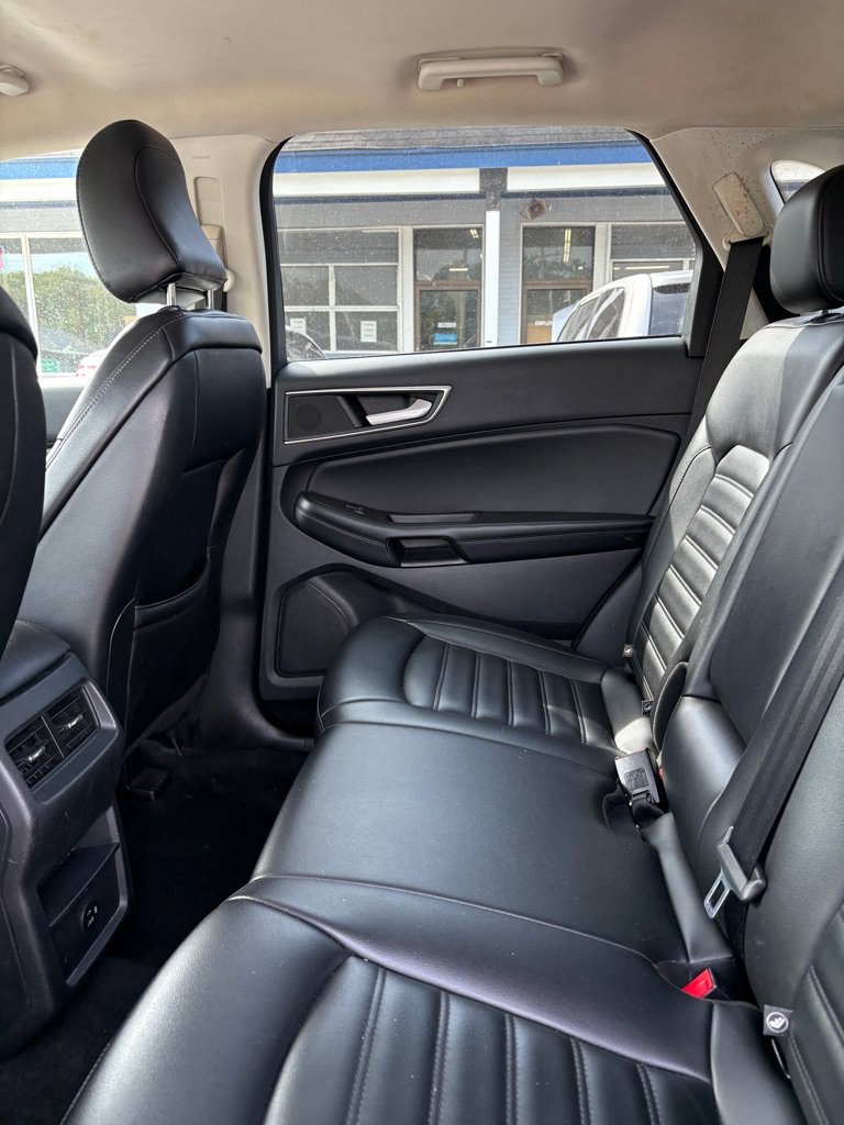 Used 2022 Ford Edge SEL AWD/4WD image 11