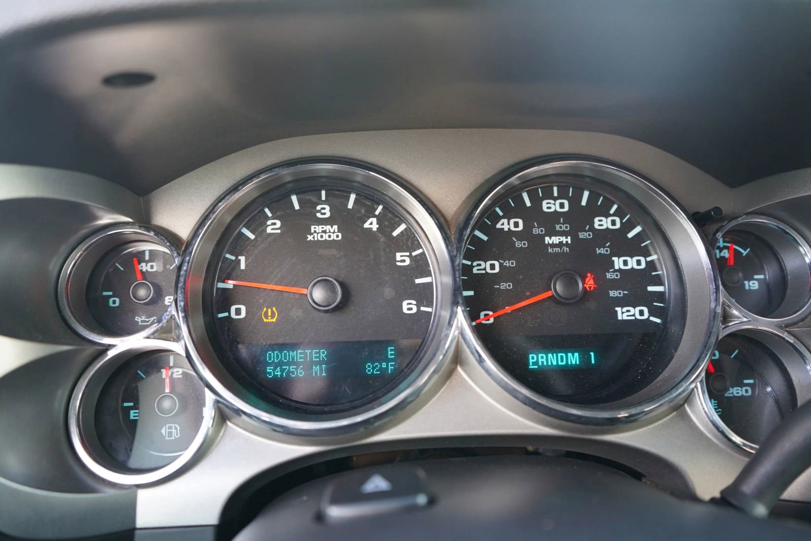 Used 2014 Chevrolet Silverado 2500 LT w/ Custom Sport Truck Package image 13