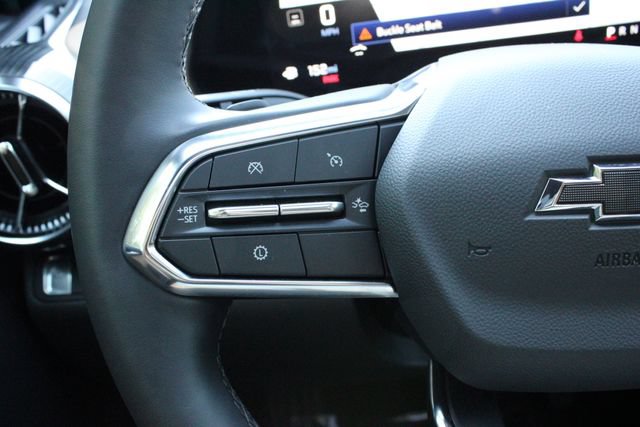 Used 2026 Chevrolet Equinox ACTIV w/ Safety and Technology Package FWD image 23