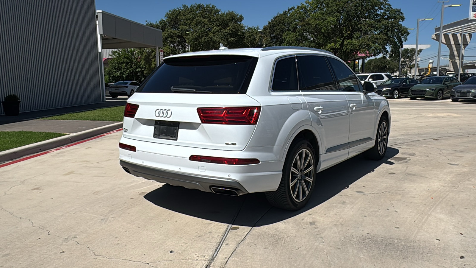 Used 2019 Audi Q7 2.0T Premium Plus w/ Premium Plus Package AWD/4WD image 7