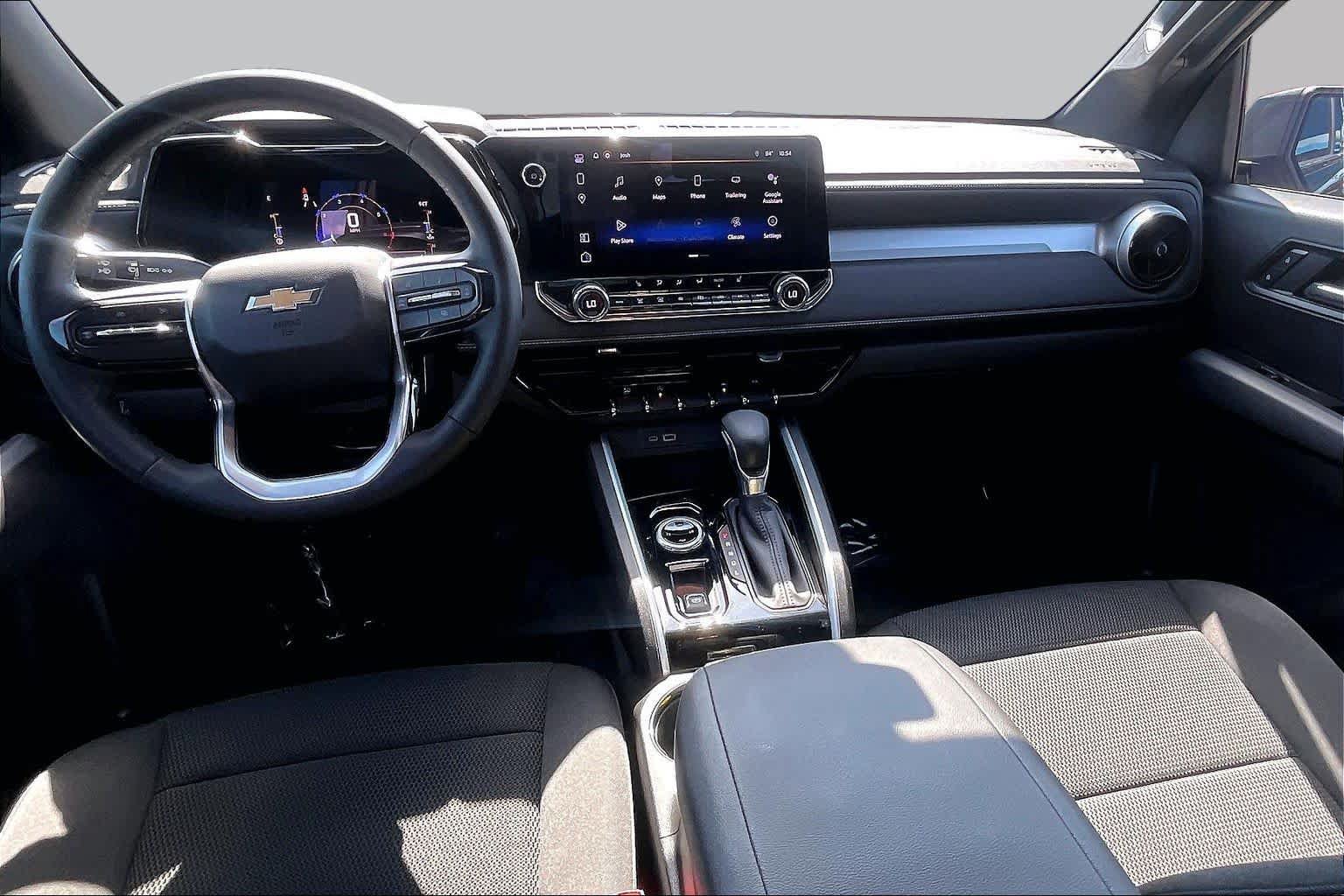 Used 2023 Chevrolet Colorado LT w/ LT Convenience Package II AWD/4WD image 15