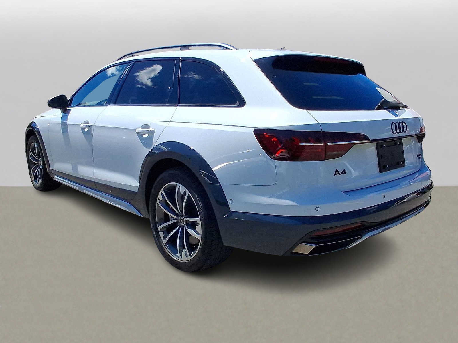 Certified 2023 Audi A4 2.0T allroad Prestige AWD/4WD image 28