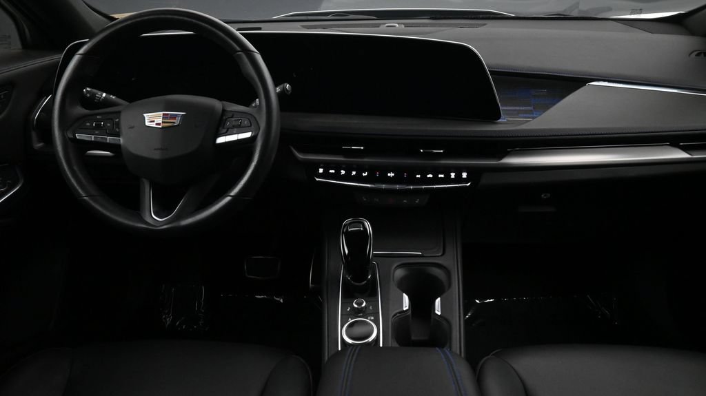 Certified 2024 Cadillac XT4 Sport w/ Cold Weather Package FWD image 4