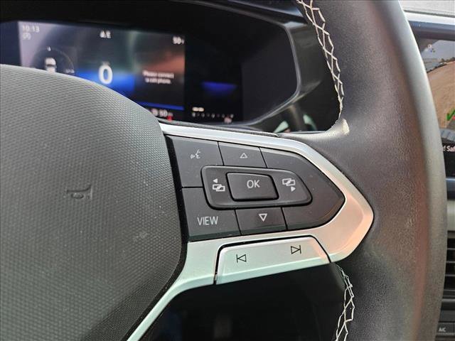 Used 2022 Volkswagen Taos SE image 16