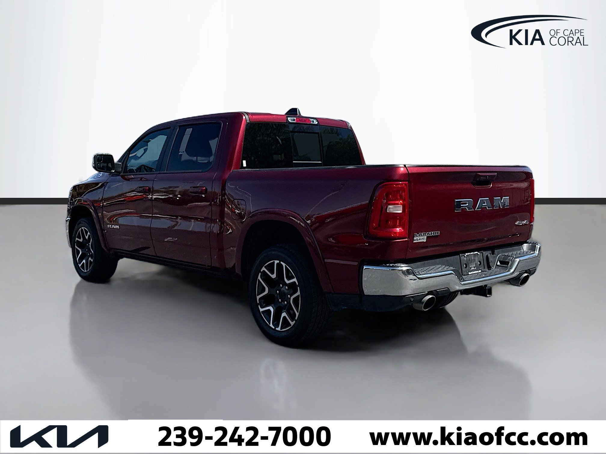 Used 2025 RAM 1500 Laramie image 3