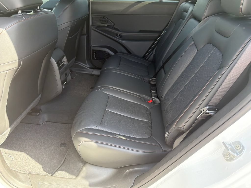 New 2026 Jeep Cherokee Overland w/ Advanced Pro Tech Group AWD/4WD image 21