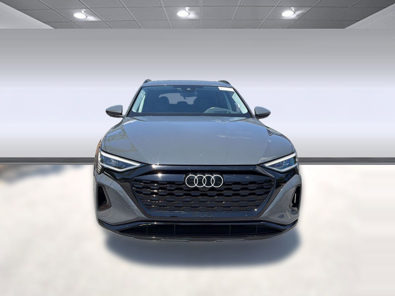 Used 2024 Audi Q8 e-tron Prestige AWD/4WD image 6