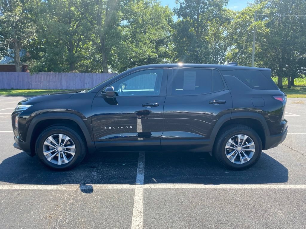 Used 2026 Chevrolet Equinox LT w/ Convenience Package II AWD/4WD image 4