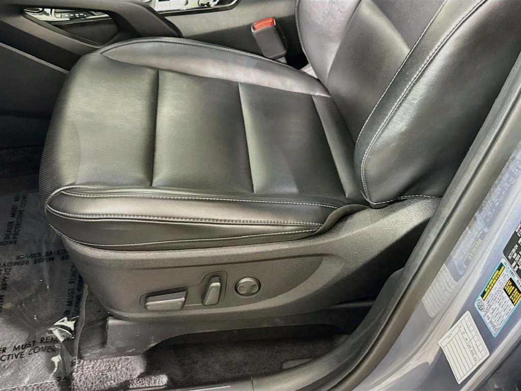 Used 2025 Kia Telluride S FWD image 24
