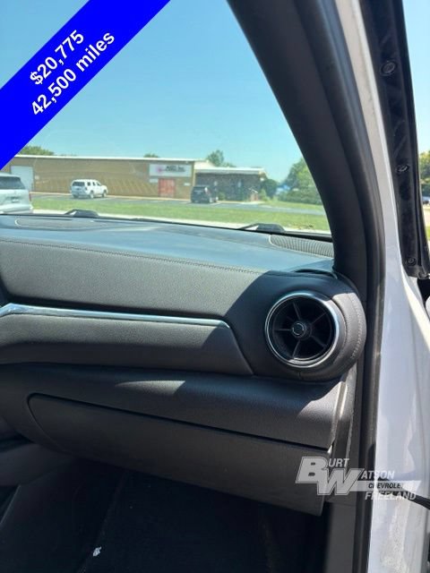 Used 2019 Chevrolet Blazer LT FWD image 30