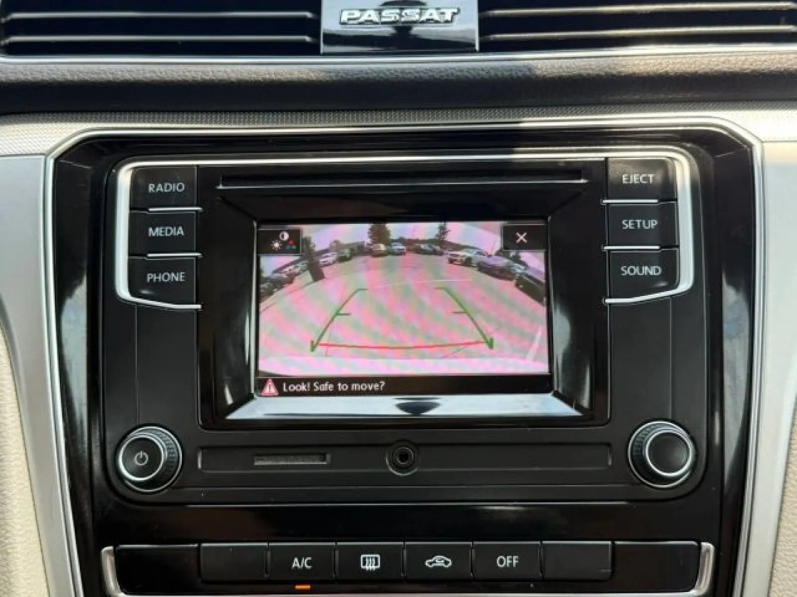 Used 2018 Volkswagen Passat 2.0T S FWD image 29