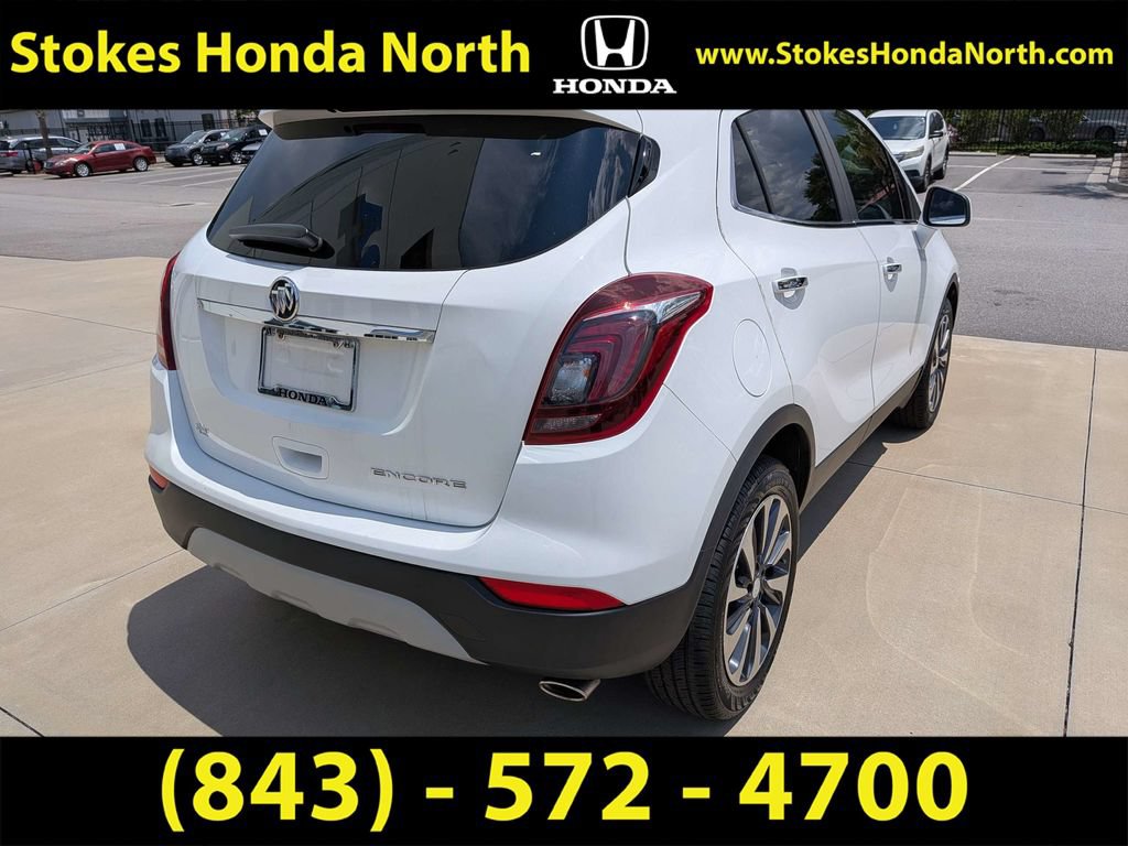 Used 2021 Buick Encore Preferred w/ Safety Package FWD image 3