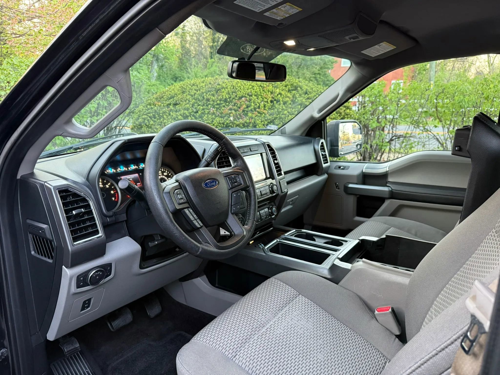 Used 2016 Ford F150 XLT w/ Equipment Group 302A Luxury image 35