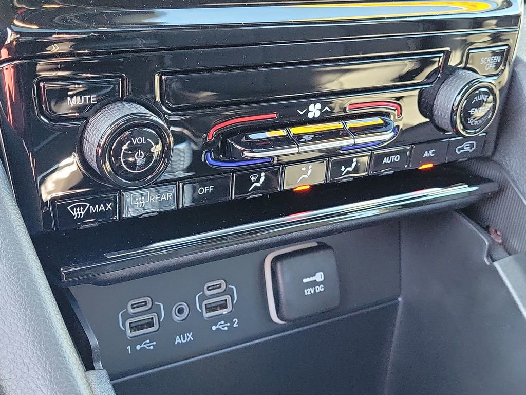 New 2025 Jeep Grand Cherokee L Limited w/ Black Appearance Package image 31