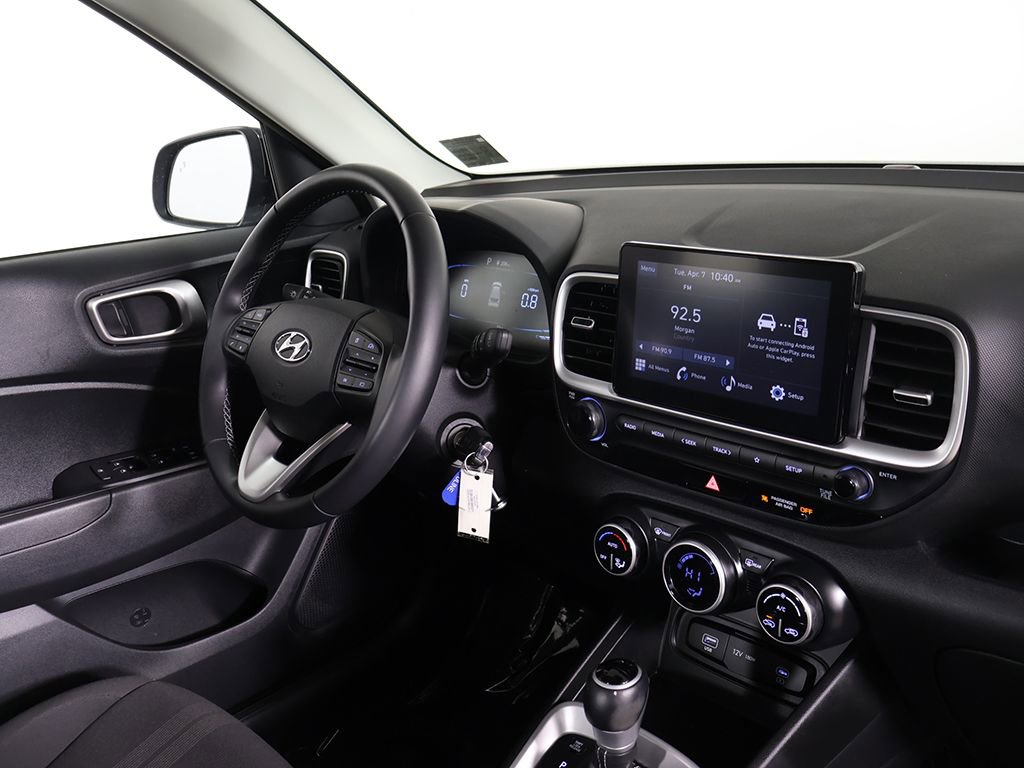 Certified 2023 Hyundai Venue SEL w/ Cargo Package image 25