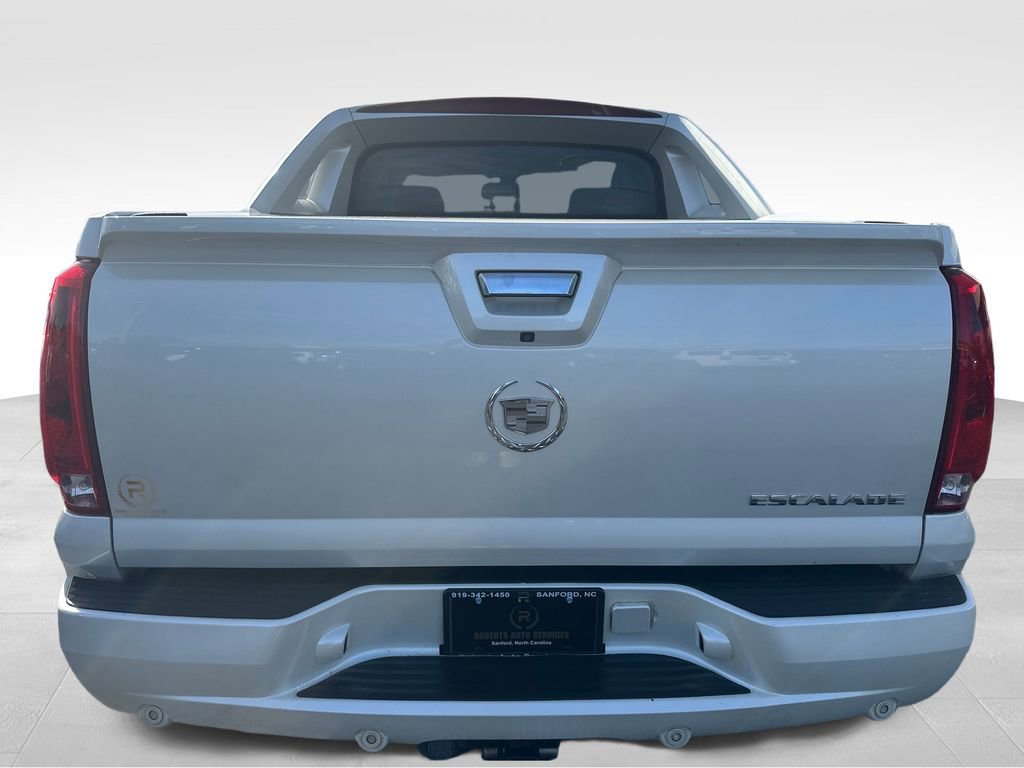 Used 2008 Cadillac Escalade EXT image 4