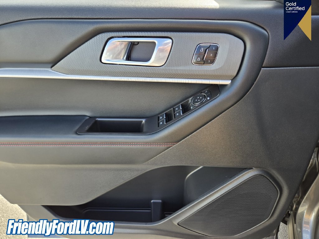 Certified 2025 Ford Explorer ST-Line RWD image 21