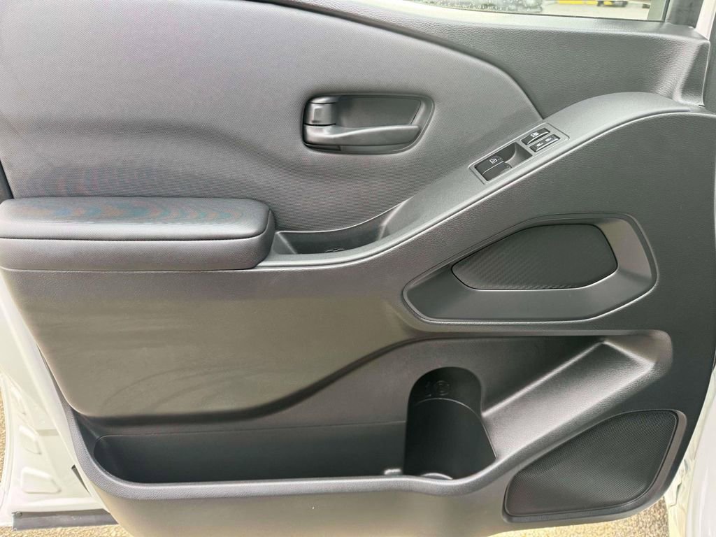 Used 2024 Nissan Frontier S w/ Technology Package image 16