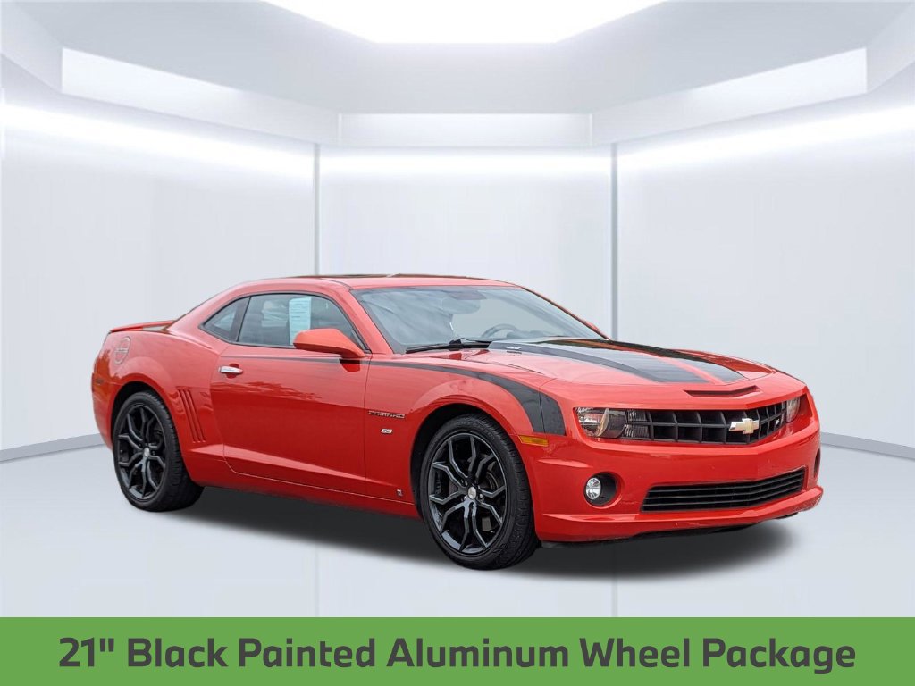 Used 2010 Chevrolet Camaro SS w/ RS Package RWD image 10