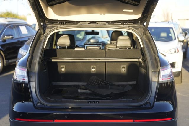 Used 2023 Lincoln Nautilus FWD w/ Premium Package image 30