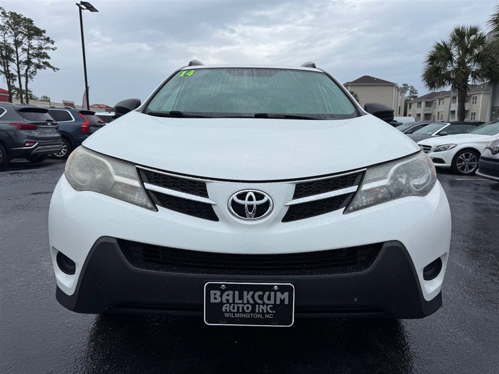 Used 2014 Toyota RAV4 LE FWD image 3