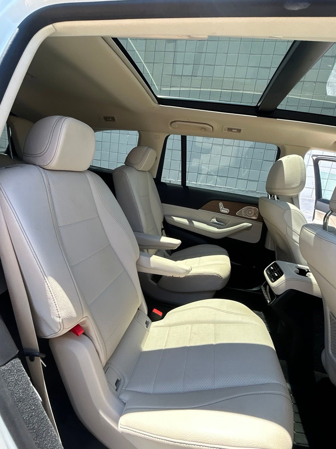 Used 2024 Mercedes-Benz GLS 450 4MATIC image 12